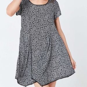Silence + Noise T-shirt floral dress